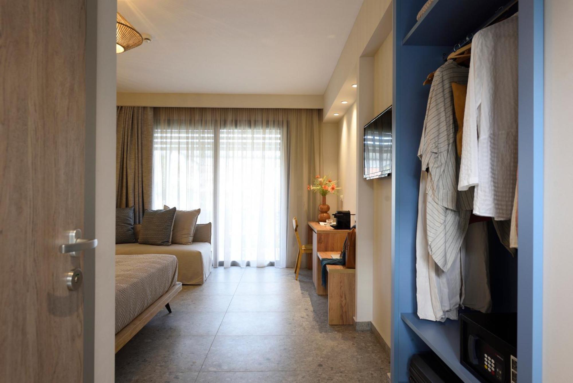 Falena Luxury Rooms Kalyves Polygyrou Esterno foto